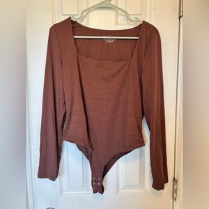 Square Neck Long Sleeve Bodysuit in Brown